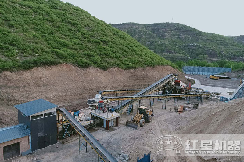 時產100噸碎石生產客戶現場 時產100噸碎石生產客戶現場