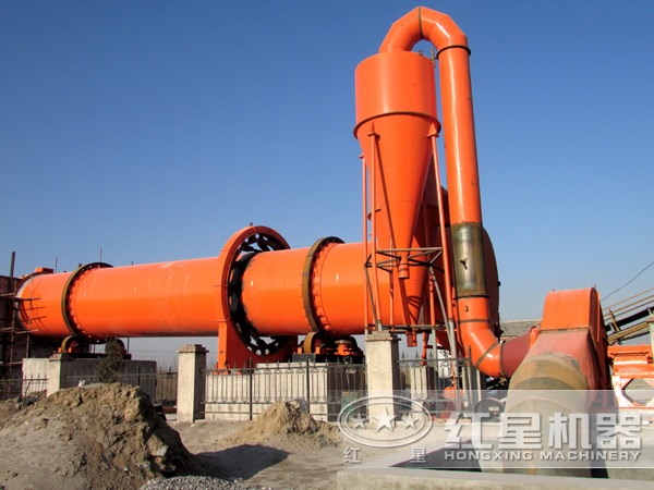 作業中的烘干機 作業中的烘干機