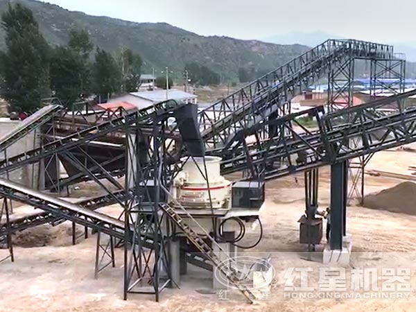 花崗巖制砂機生產現場 花崗巖制砂機生產現場