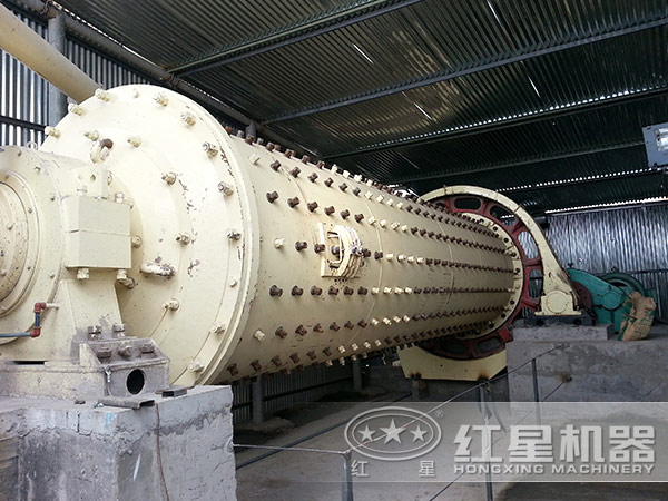 球磨機作業現場 球磨機作業現場