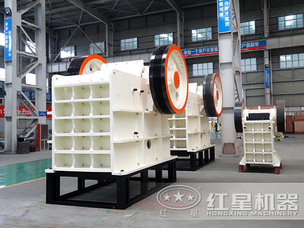 顎式破碎機 顎式破碎機