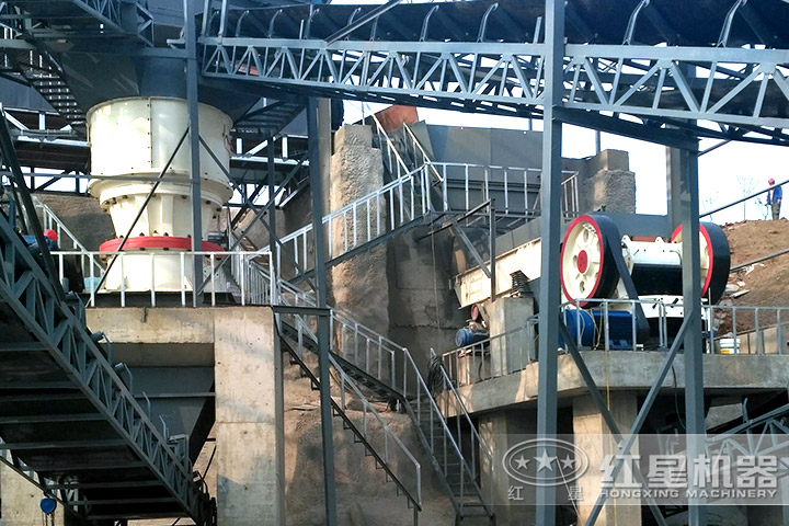 廣州顎式破碎機(jī)作業(yè)現(xiàn)場(chǎng) 廣州顎式破碎機(jī)作業(yè)現(xiàn)場(chǎng)