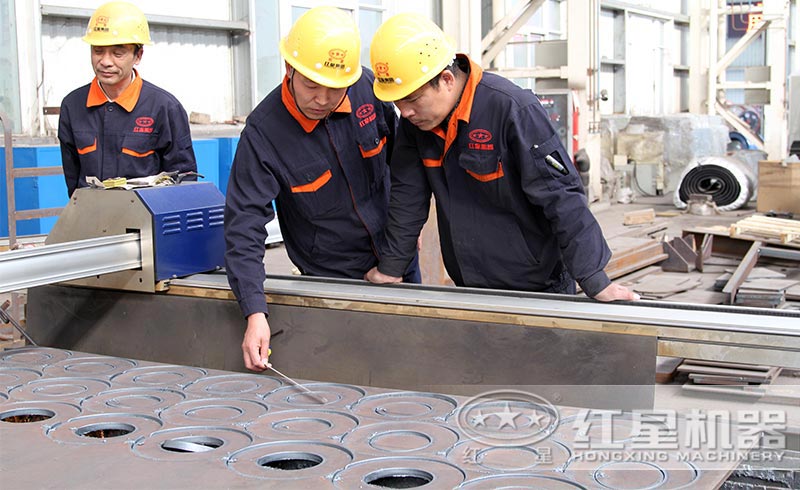 對于設(shè)備配件尺寸進(jìn)行嚴(yán)格控制 對于設(shè)備配件尺寸進(jìn)行嚴(yán)格控制
