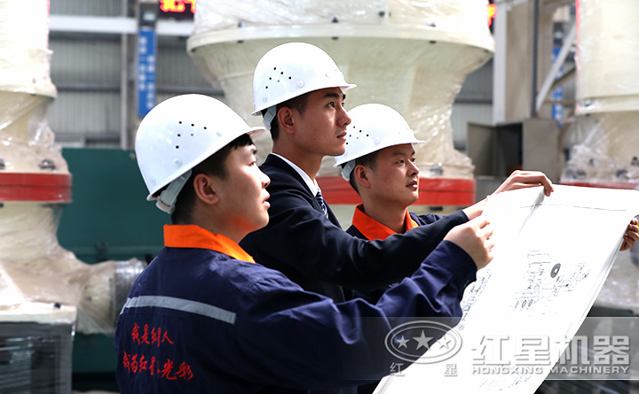 精湛技術(shù)人員現(xiàn)場指導(dǎo)設(shè)備的生產(chǎn)、制造