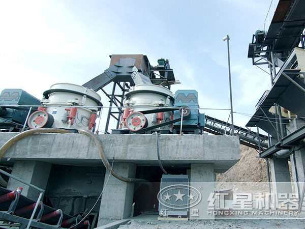 多缸液壓圓錐破碎機(jī)生產(chǎn)現(xiàn)場 多缸液壓圓錐破碎機(jī)生產(chǎn)現(xiàn)場