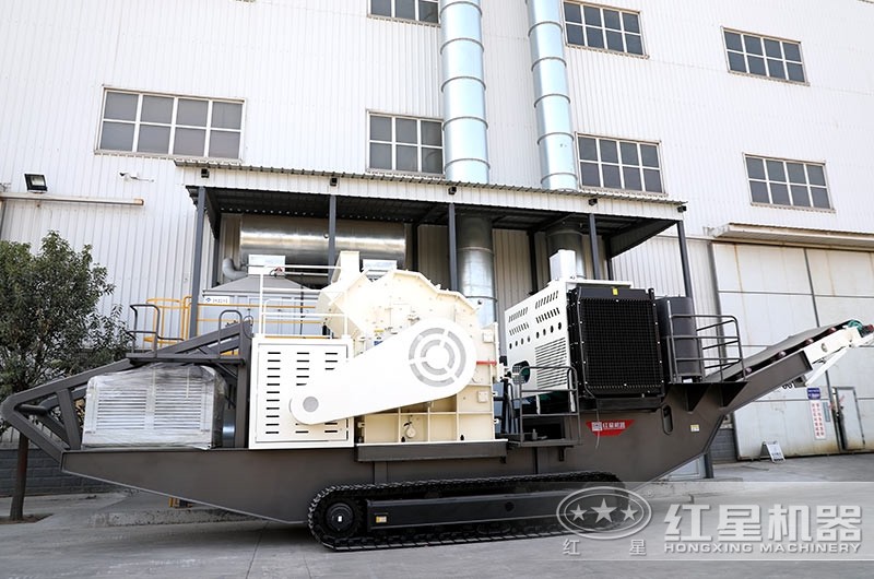先奉上一張履帶式液壓巖石破碎機側面照 先奉上一張履帶式液壓巖石破碎機側面照
