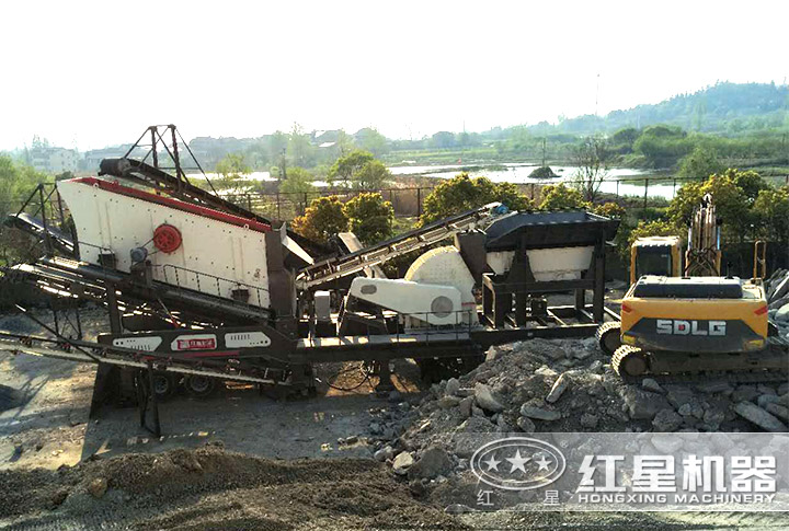 車載碎石機生產現場 車載碎石機生產現場