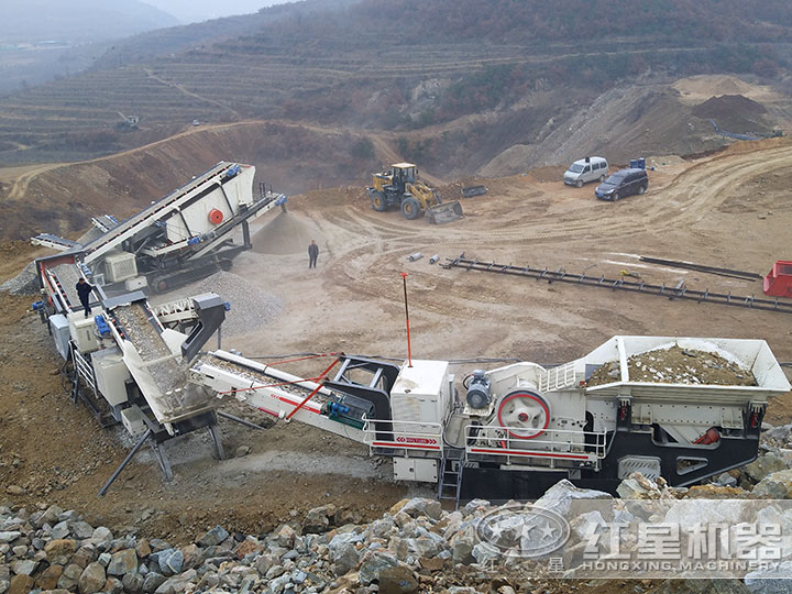 履帶移動式破碎站處理建筑垃圾現場 履帶移動式破碎站處理建筑垃圾現場