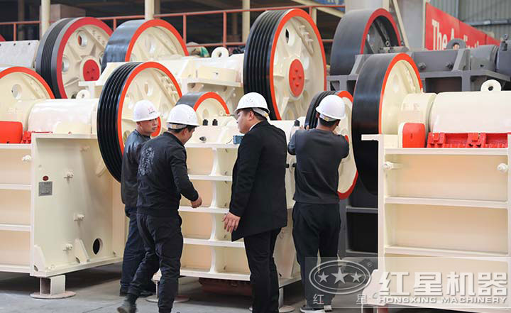 用戶來廠考察,多種設(shè)備型號讓用戶眼見為實 用戶來廠考察,多種設(shè)備型號讓用戶眼見為實