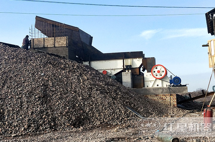 顎式破碎機(jī)現(xiàn)場(chǎng)物料圖 顎式破碎機(jī)現(xiàn)場(chǎng)物料圖