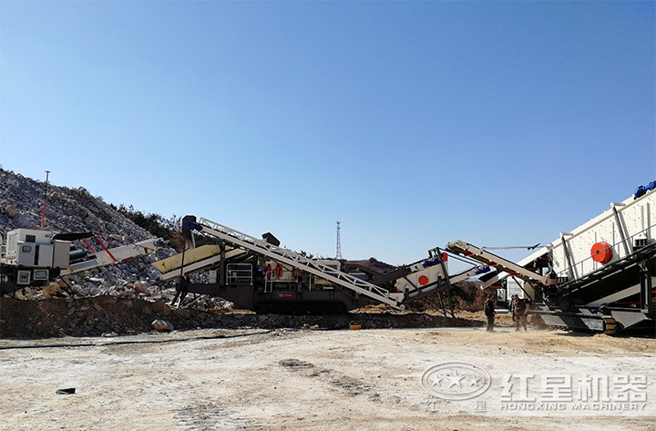 大型移動破石機現場 大型移動破石機現場