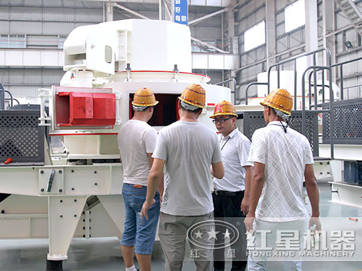 客戶參觀制砂機 客戶參觀制砂機