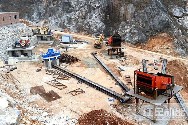 河卵石破碎加工設備安裝現場 河卵石破碎加工設備安裝現場