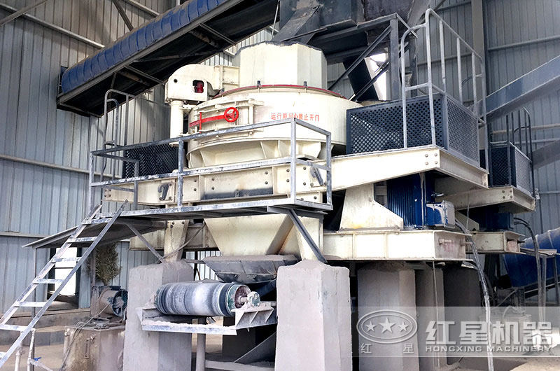 禹州:時產200噸室內碎石造沙機現(xiàn)場 禹州:時產200噸室內碎石造沙機現(xiàn)場