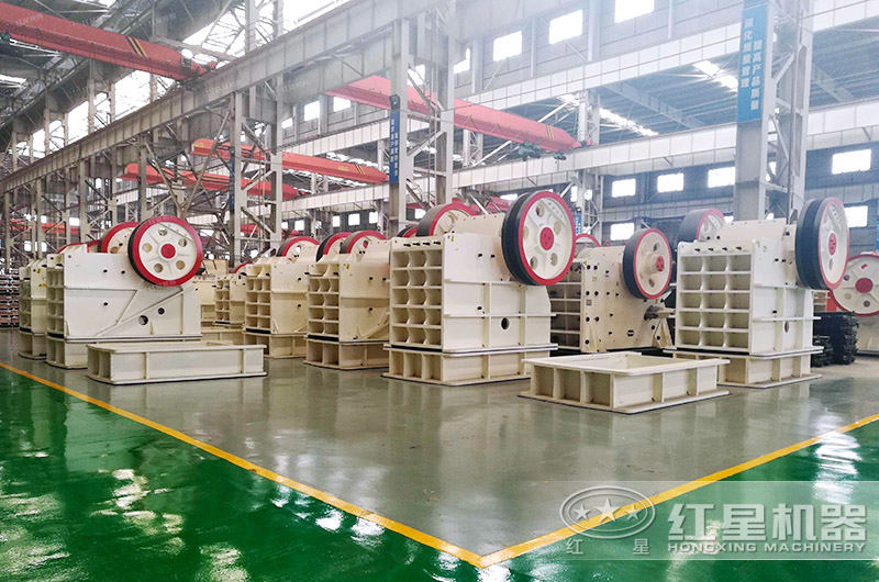 粗碎機(jī)-鄂破:生產(chǎn)線(xiàn)中打頭陣 粗碎機(jī)-鄂破:生產(chǎn)線(xiàn)中打頭陣
