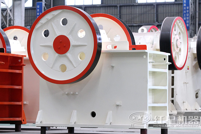 石膏顎式破碎機(jī) 石膏顎式破碎機(jī)