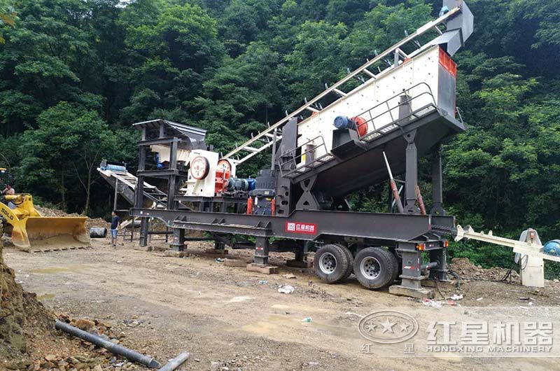 移動破碎機搭配四合一模式 移動破碎機搭配四合一模式