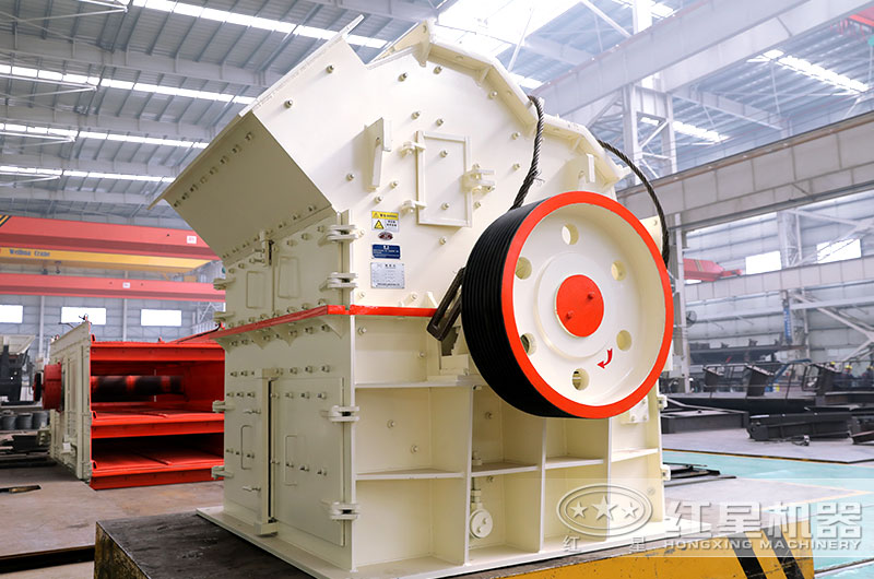 小型細(xì)碎機近圖 小型細(xì)碎機近圖